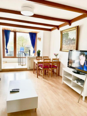 Düsseldorf Messe, 2-bedroom Duplex Apartment with Terrace and Garden